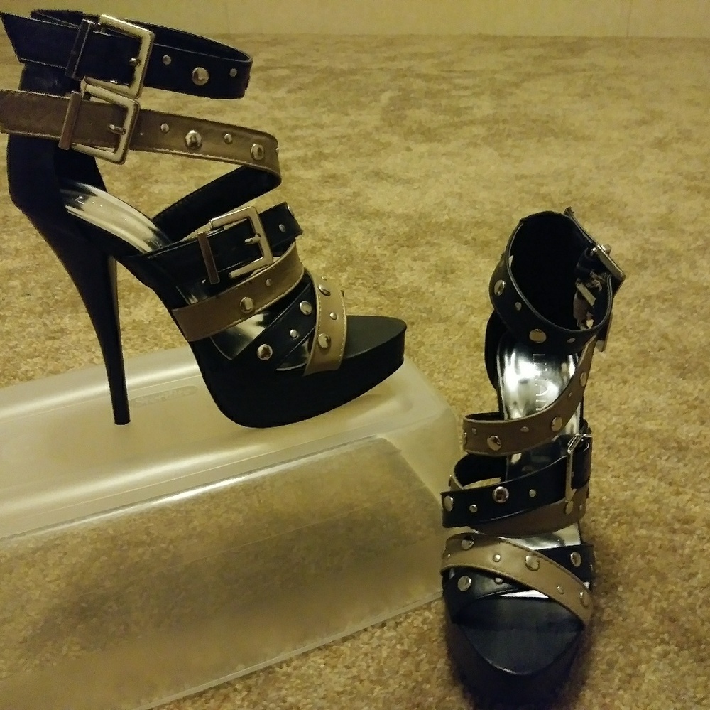 Liliana high heels